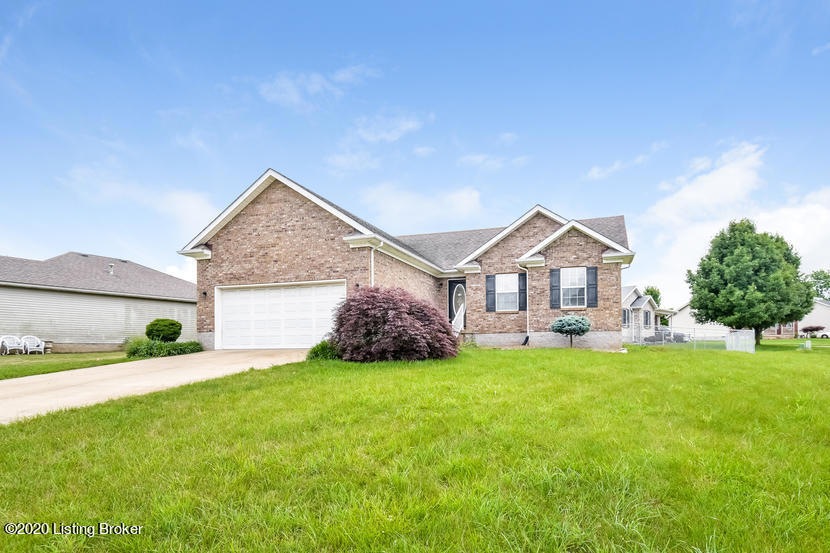 165 Park Ridge Dr, Mount Washington, KY 40047 - photo 1