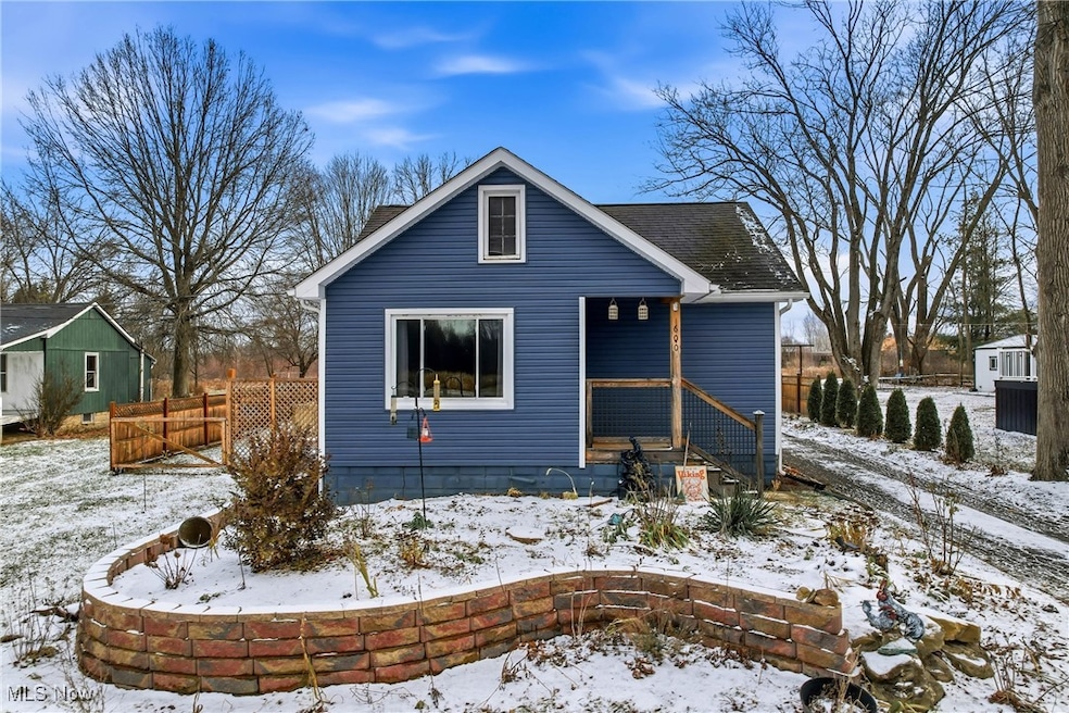 600 Braceville Robinson Rd NW, Newton Falls, OH 44444 - photo 1