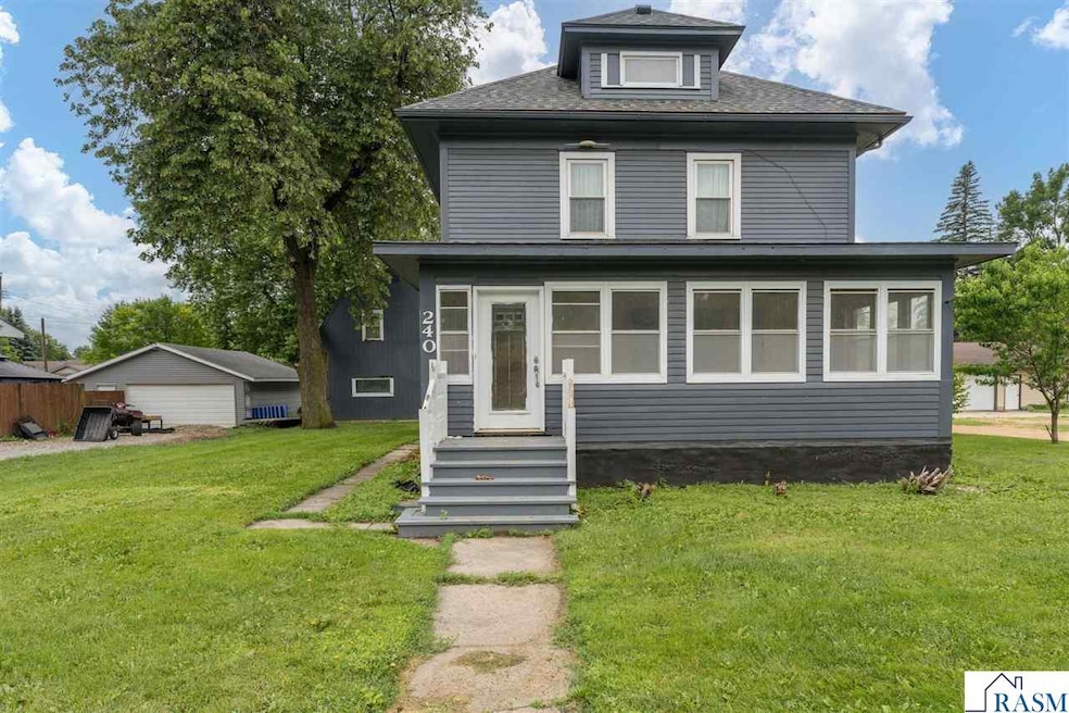 240 Cleveland Ave W, Winnebago, MN 56098 - photo 1