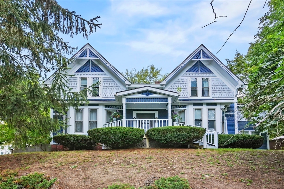 179 Elm St, Amesbury, MA 01913 - photo 1