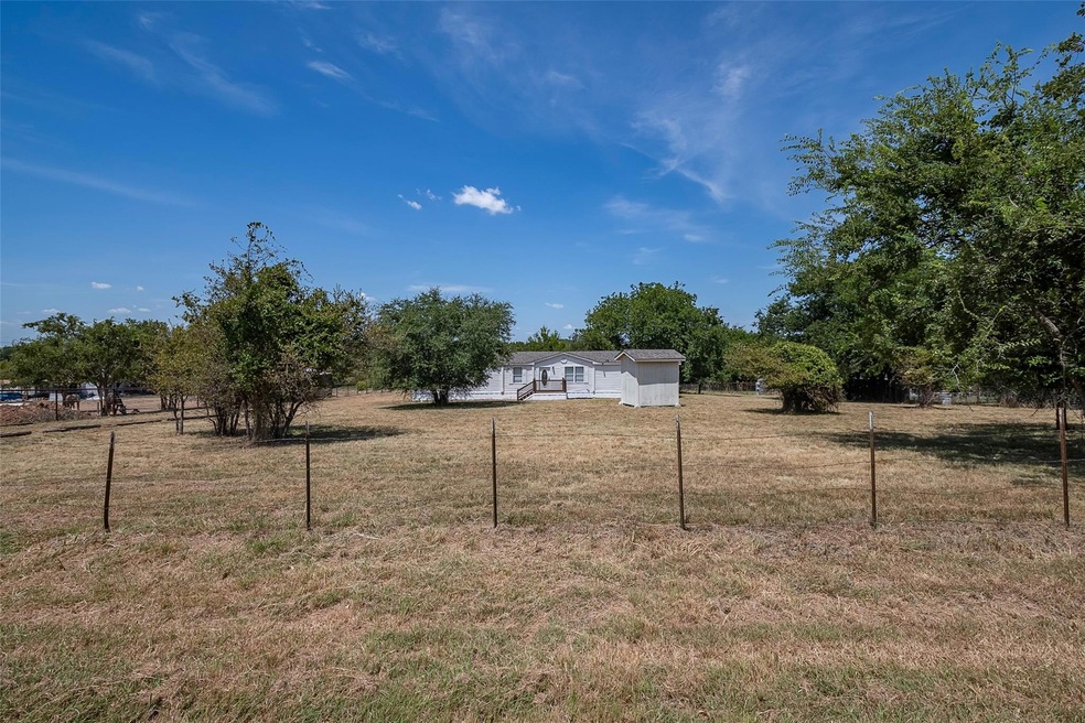 234 Blue Sky Ln, Springtown, TX 76082 - photo 1