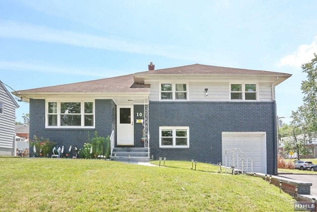 Sold $595,000 • Co-Listing Agent