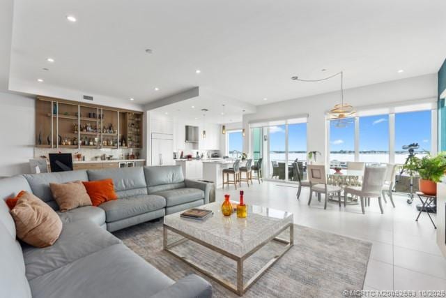 51 SE Seminole St unit 305, Stuart, FL 34994 - photo 1