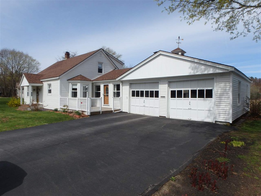 32 Packers Falls Rd, Newmarket, NH 03857 - photo 1