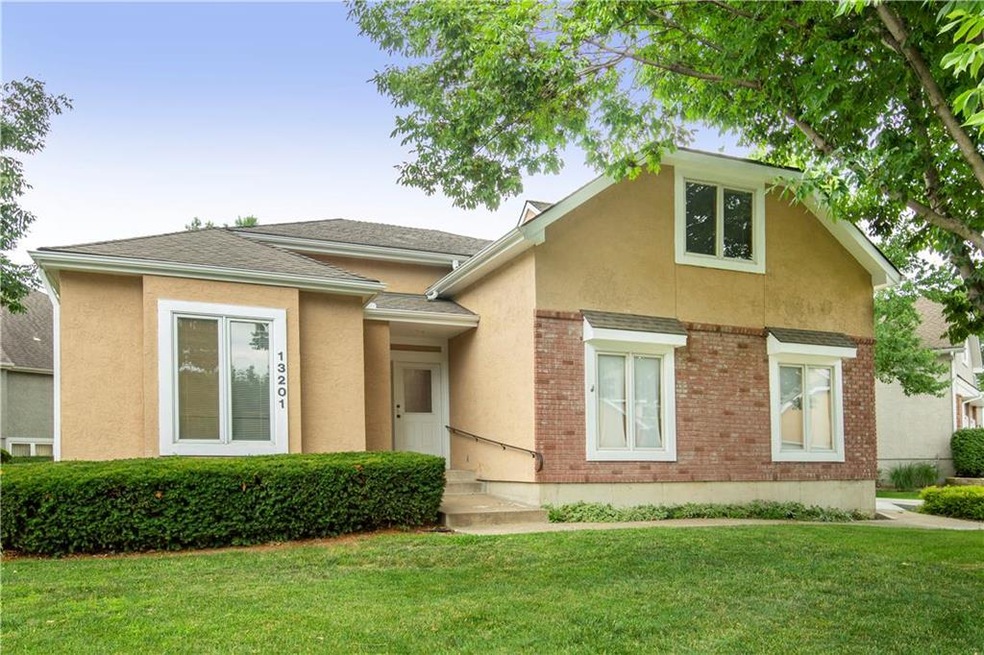 13201 W 85th Ct, Lenexa, KS 66215 - photo 1