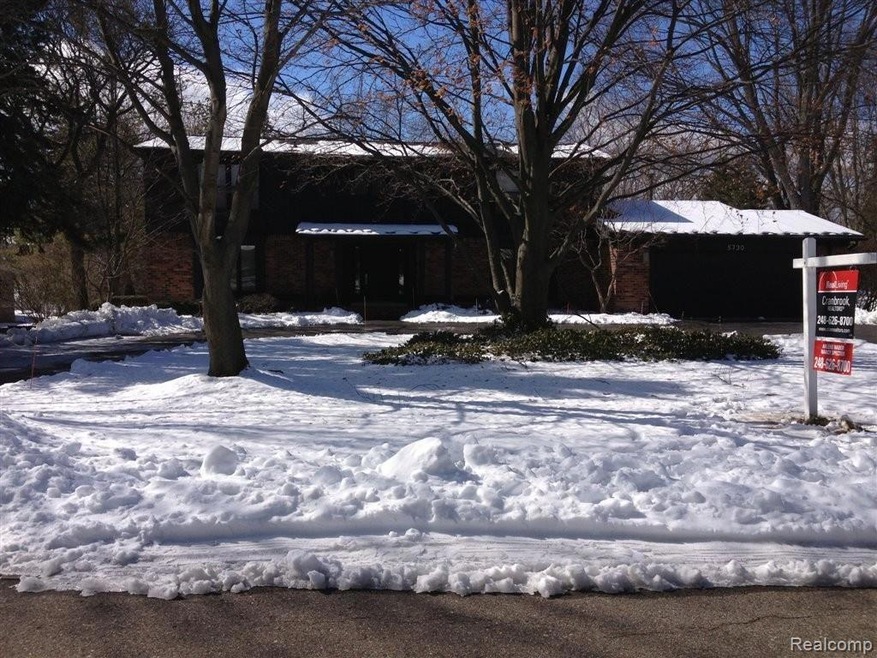 5730 Swan Lake
