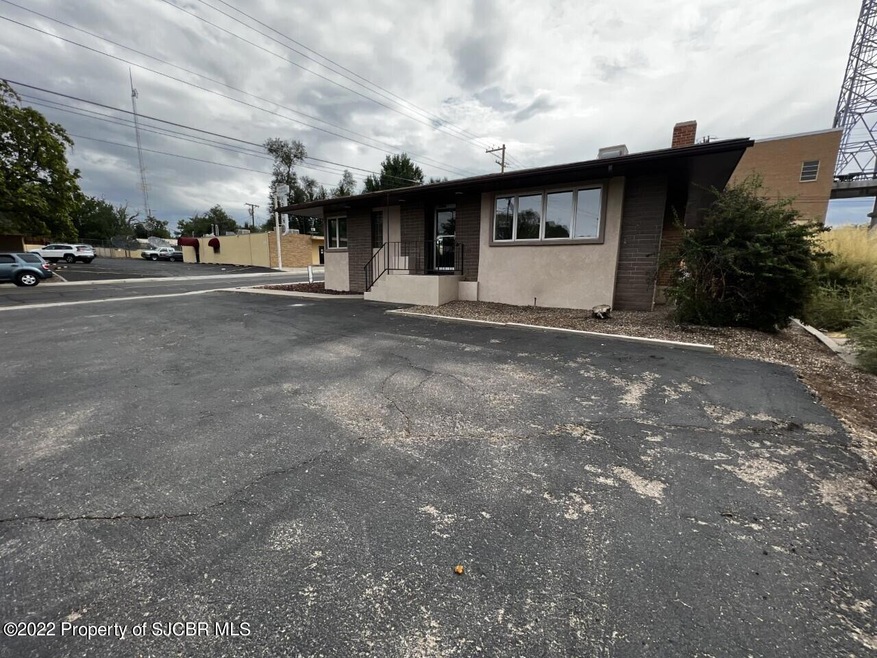 416 N Behrend Ave