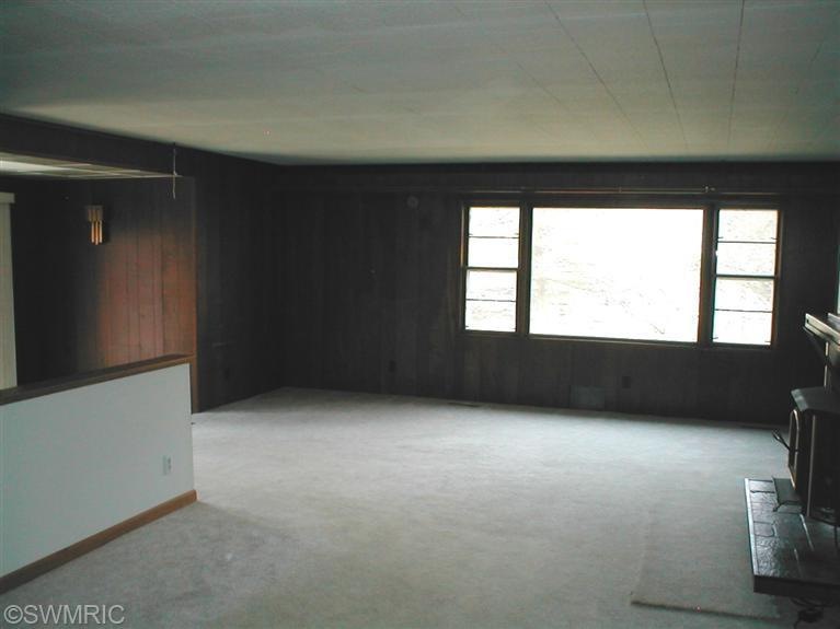 9553 Pagoda Dr, Bridgman, MI 49106 - photo 1