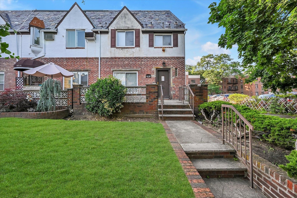 For Sale $1,275,000