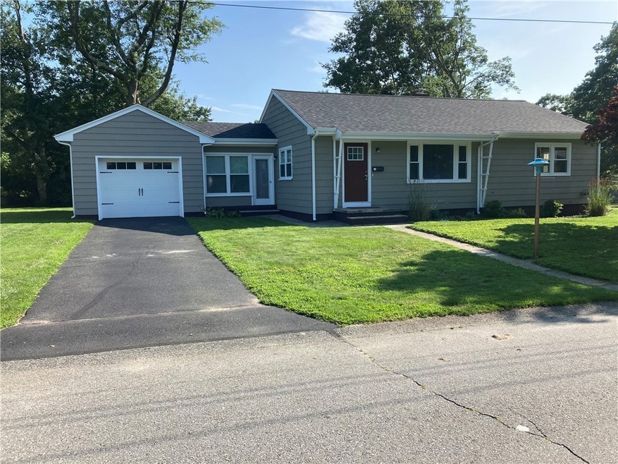 65 Merritt Ave, Tiverton, RI 02878 - photo 1