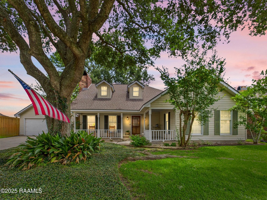 206 Candlelight Dr, Lafayette, LA 70506 - photo 1