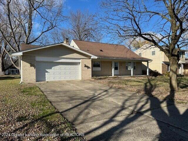 304 Elmshaven Dr, Lansing, MI 48917 - photo 1