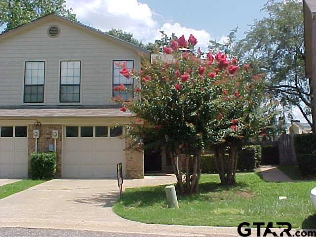933 933 Creekside, Tyler, TX 75703 - photo 1