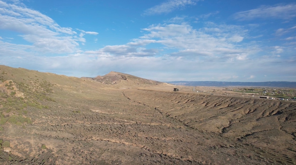 1275 Hawkeye Rd, Loma, CO 81524 - photo 1