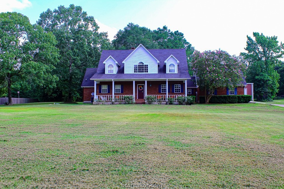 188 Donna Dr, Lufkin, TX 75904 - photo 1