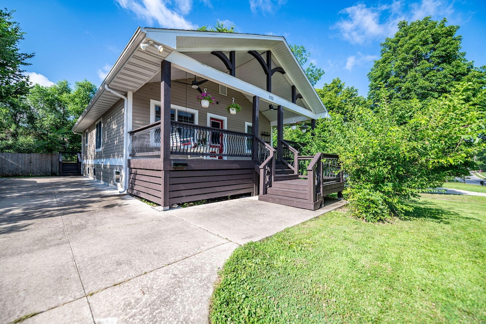 19-web-or-mls-1112-w-broadway