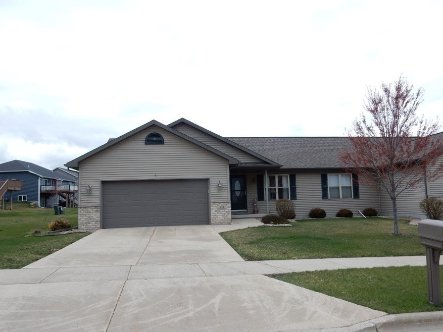 451 Alpine Pkwy, Oregon, WI 53575 - photo 1