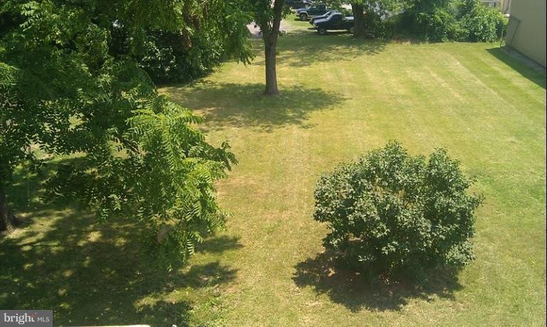 312 Wilkes St unit 2, Berkeley Springs, WV 25411 - photo 1