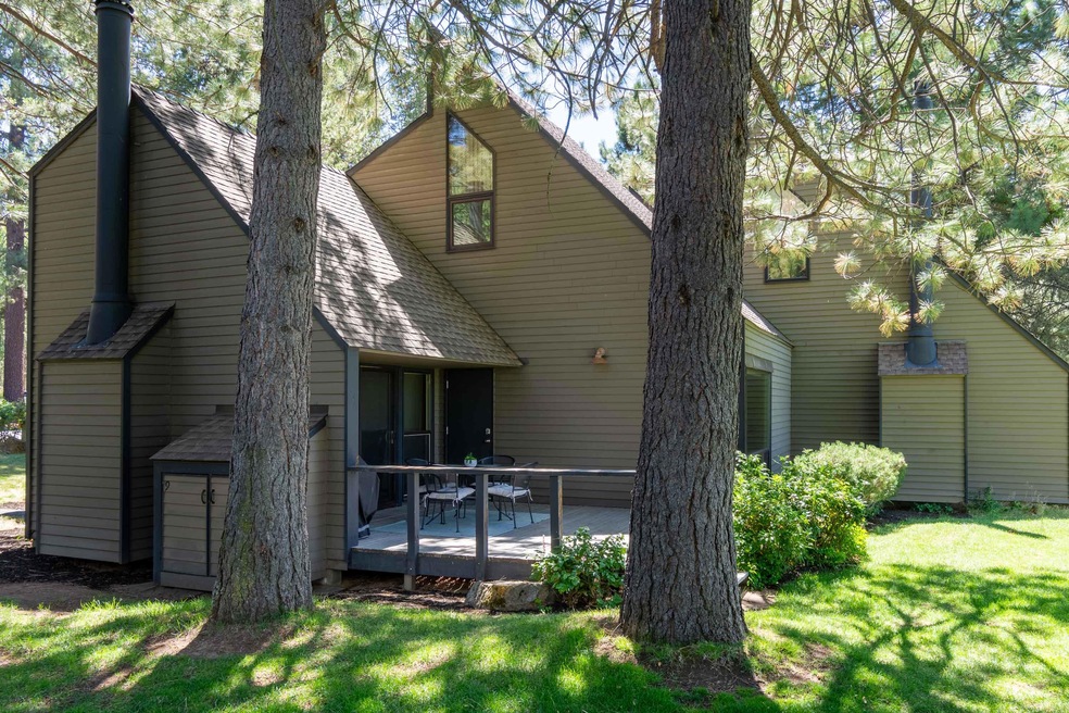 57279 Overlook Rd unit 9, Sunriver, OR 97707 - photo 1