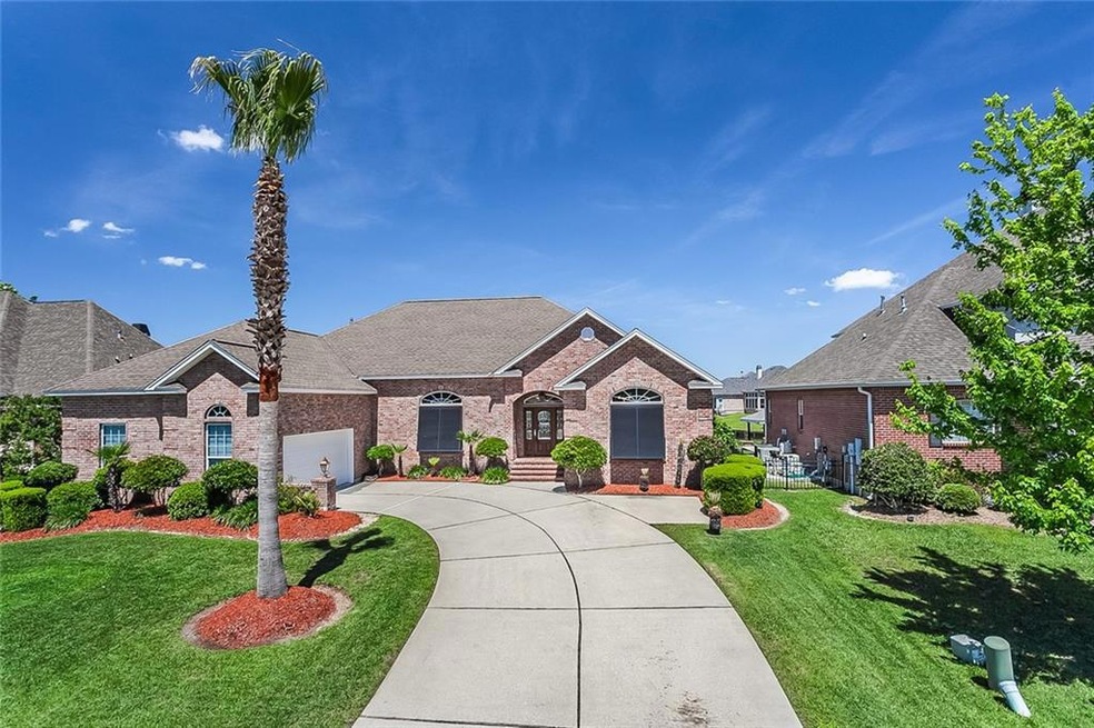 229 Spinnaker Dr, Slidell, LA 70458 - photo 1