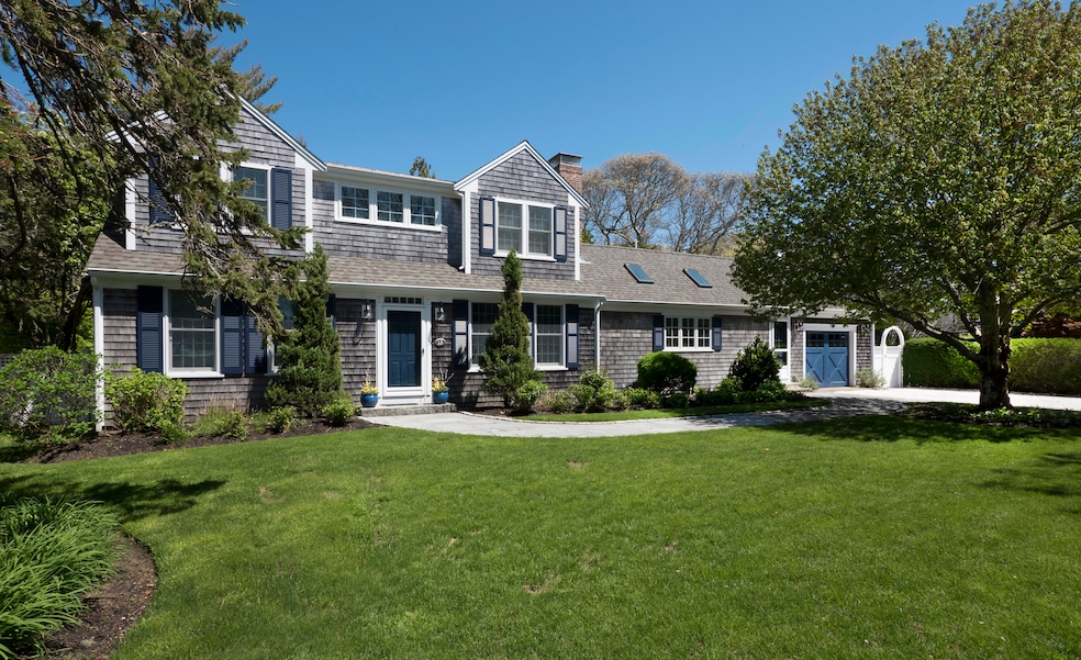 16 Satucket Road Harwich Port 02646