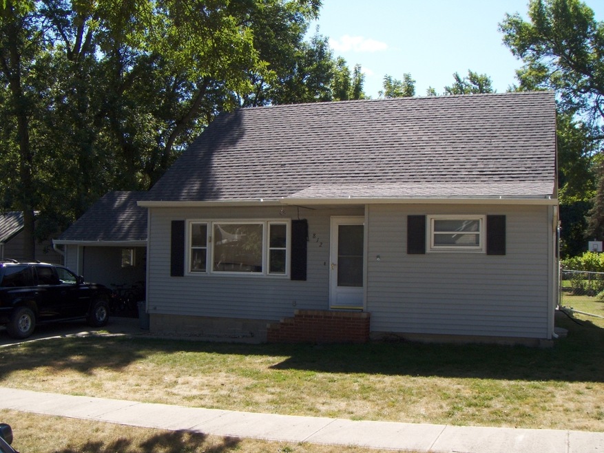 EXTERIOR FRONT VIEW