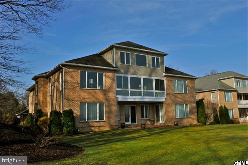 505 Bridgeview Dr, Lemoyne, PA 17043 - photo 1