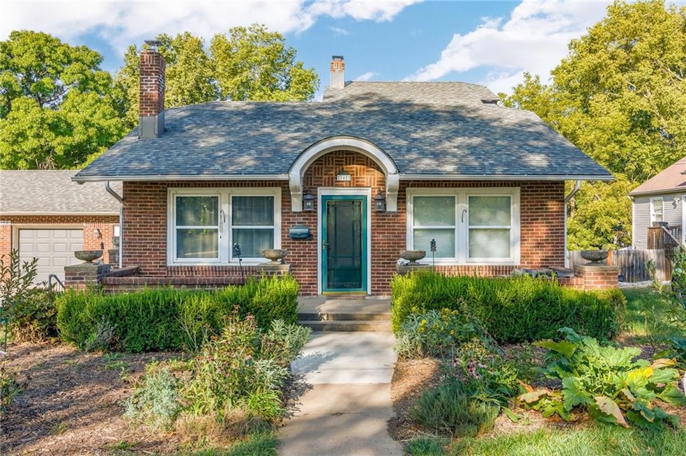 142 Clark Ave, Bonner Springs, KS 66012 MLS HMS2453775