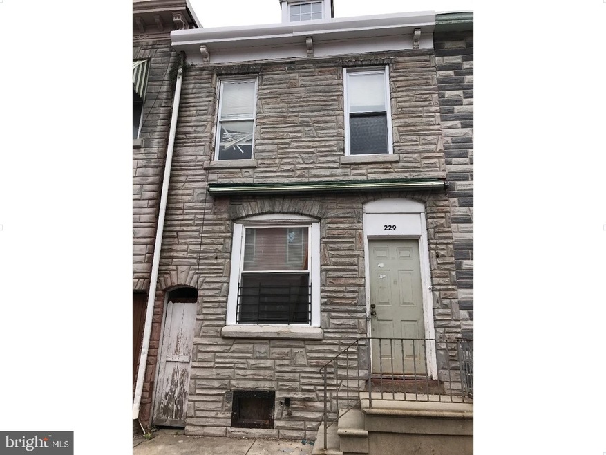 229 Cedar St, Reading, PA 19601 - photo 1