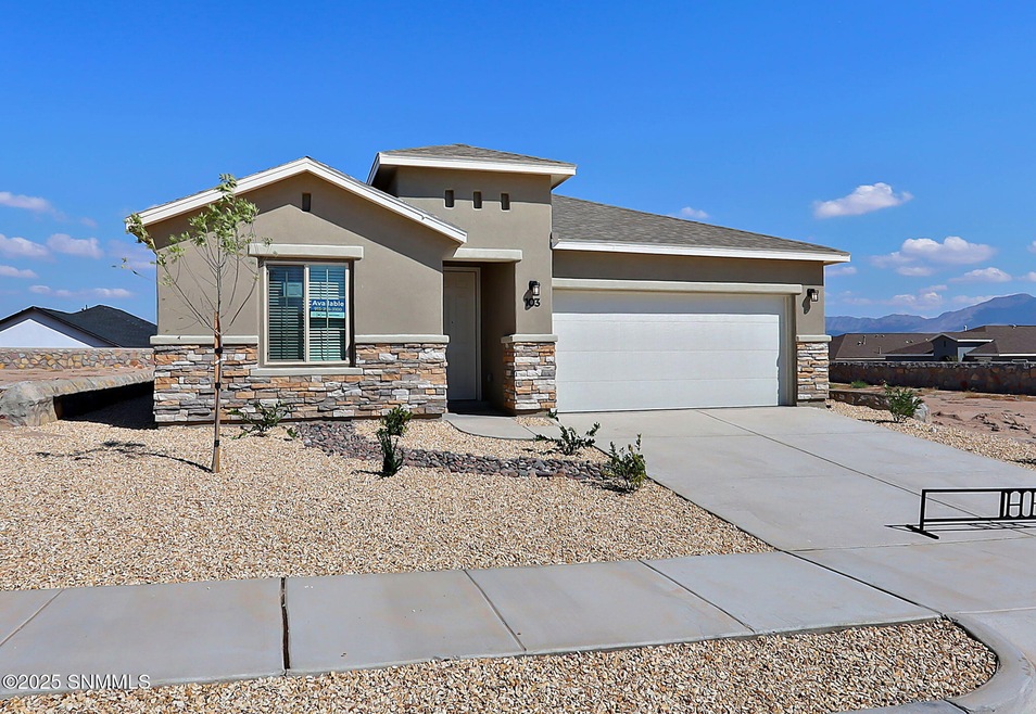 103 Dawson St, Sunland Park, NM 88008 - photo 1