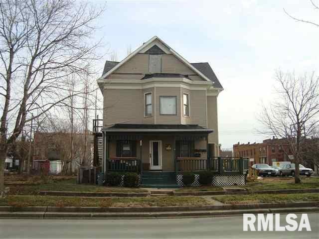 122 S Logan St, Lincoln, IL 62656 - photo 1
