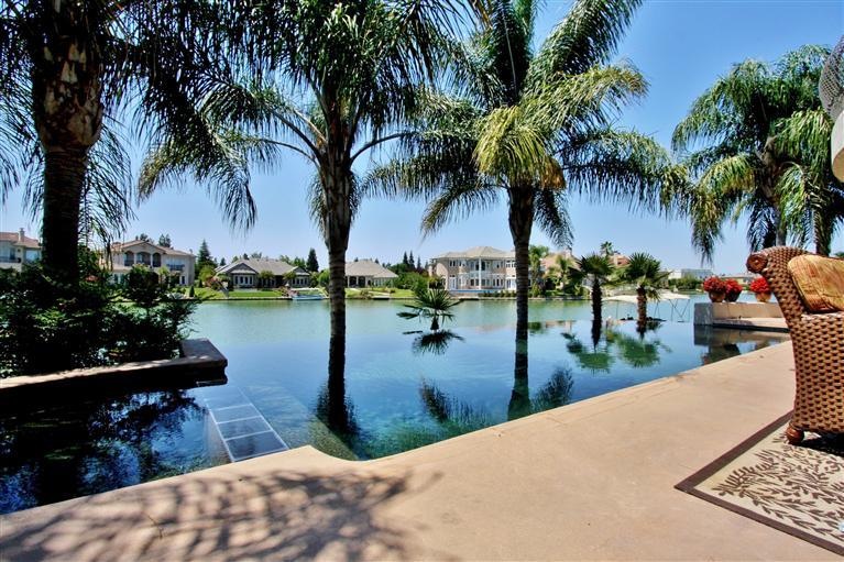 Infinity Edge Pool and views of the lake
