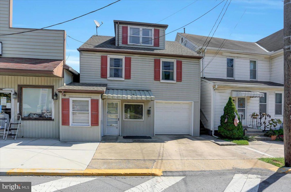109 N Main St, Mercersburg, PA 17236 - photo 1