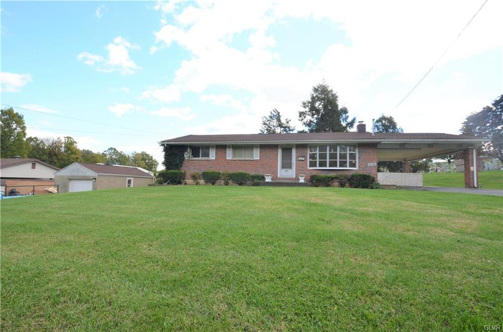 30 Kimmett Ave, Whitehall, PA 18052 - photo 1