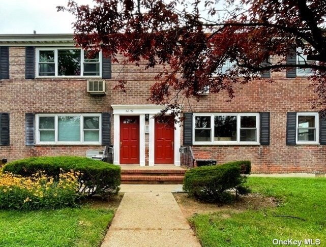 67-50 152nd St unit 1, Flushing, NY 11367 - photo 1