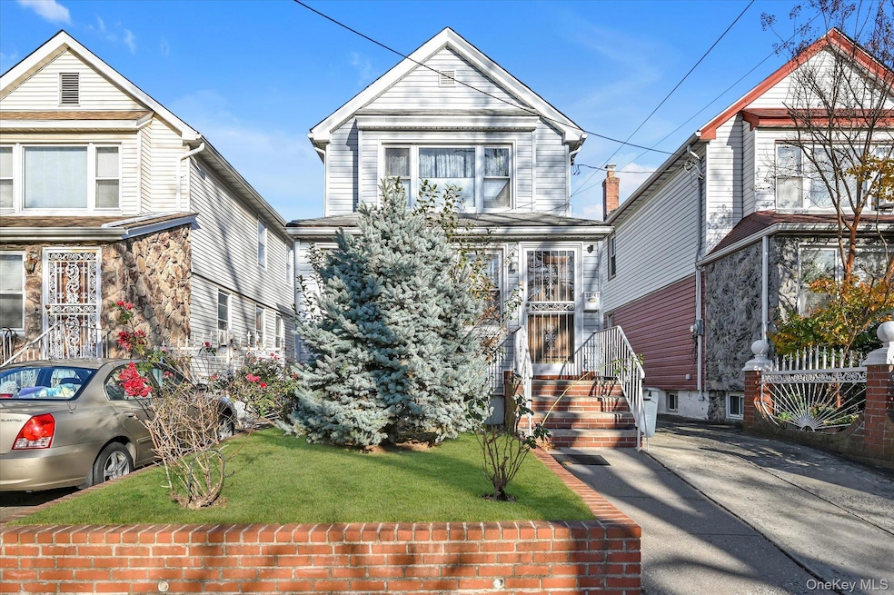 90-49 207th St, Jamaica, NY 11428 - photo 1