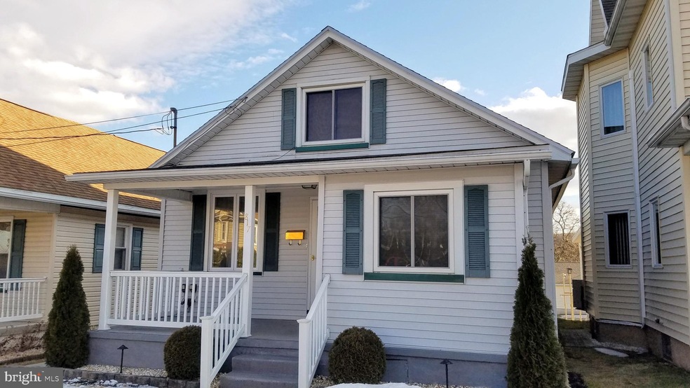 817 Iron St, Lehighton, PA 18235 - photo 1