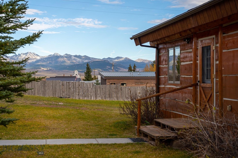 Expansive Crazy Mt Views