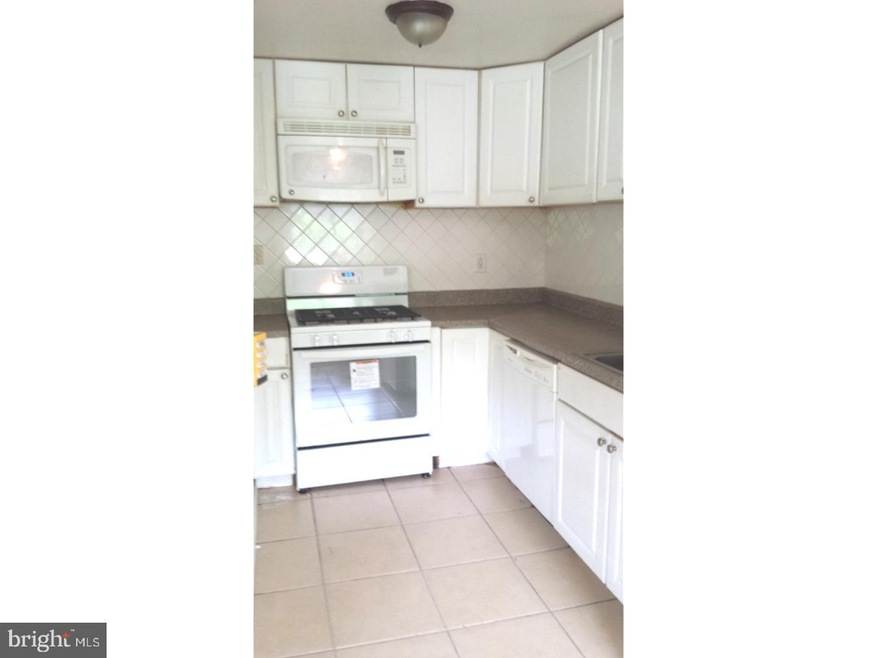 805 Wedgewood Dr, Lansdale, PA 19446 - photo 1