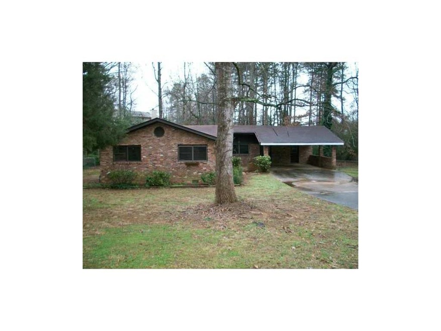 890 Oakhill Ct, Stone Mountain, GA 30087 - photo 1