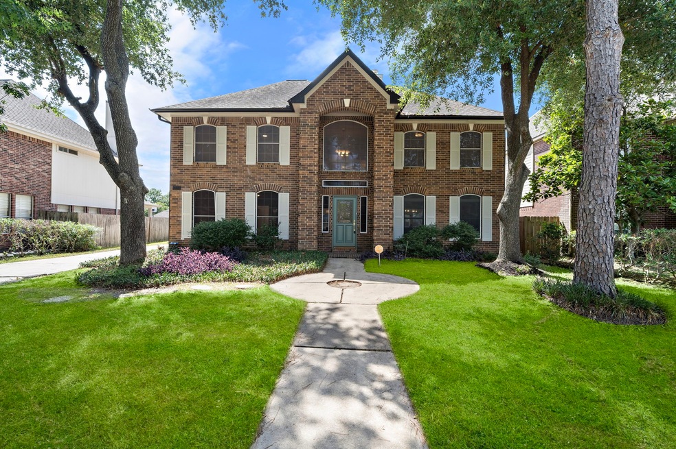 8814 Bonnyview Dr, Houston, TX 77095 - photo 1