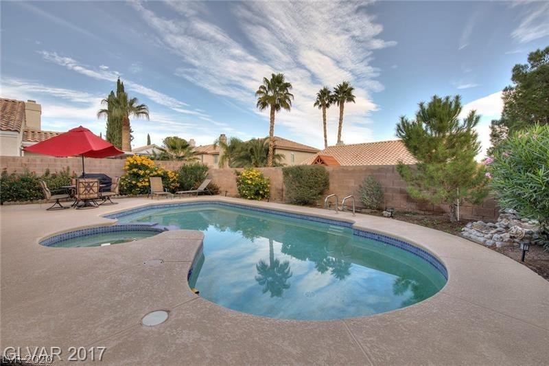 2720 Purtell Cir, Las Vegas, NV 89117 - photo 1