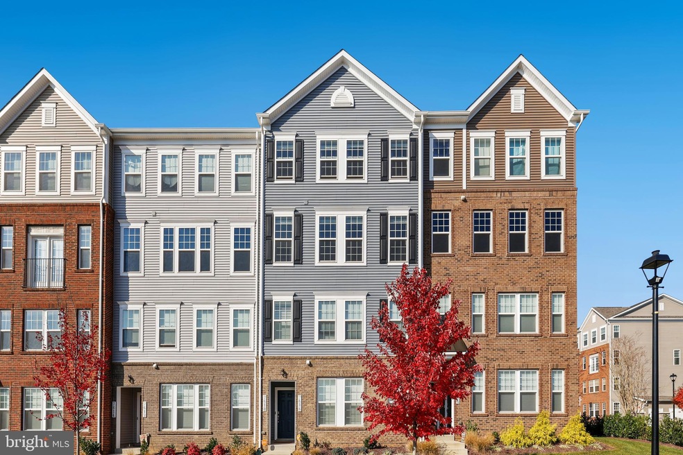 7618 Buzz Aldrin Ln, Lanham, MD 20706 - photo 1