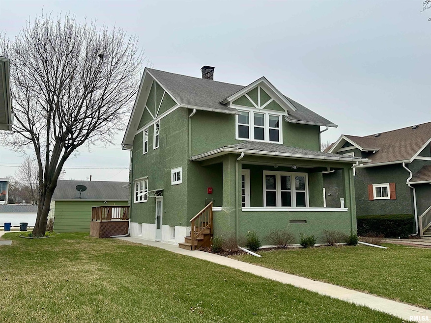 811 7th Ave S, Clinton, IA 52732 - photo 1