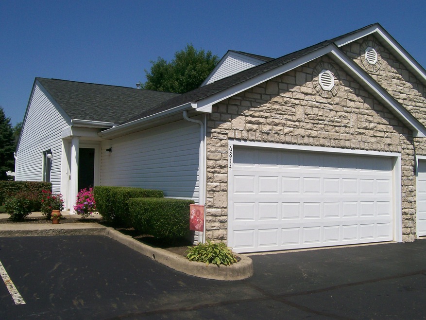 6814 Axtel Dr unit 22A, Canal Winchester, OH 43110 - photo 1