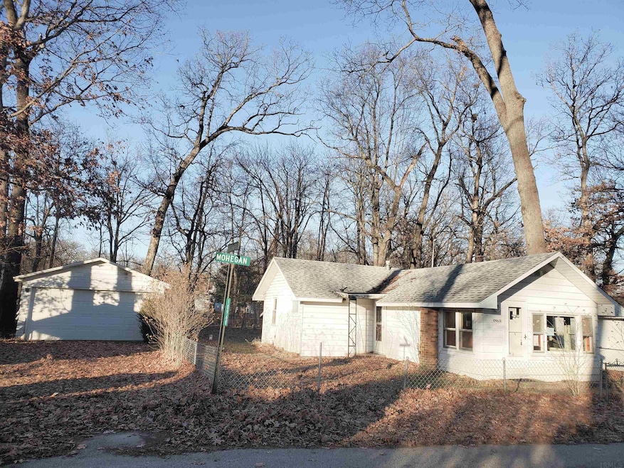 10968 E Mohegan Rd, Walkerton, IN 46574 - photo 1