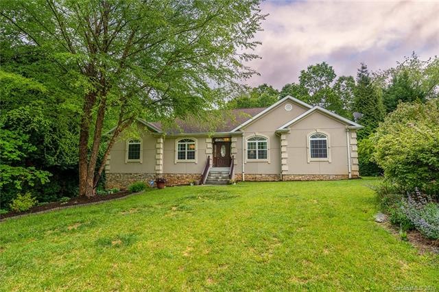 15 Holly Hill Ct, Asheville, NC 28806 - photo 1