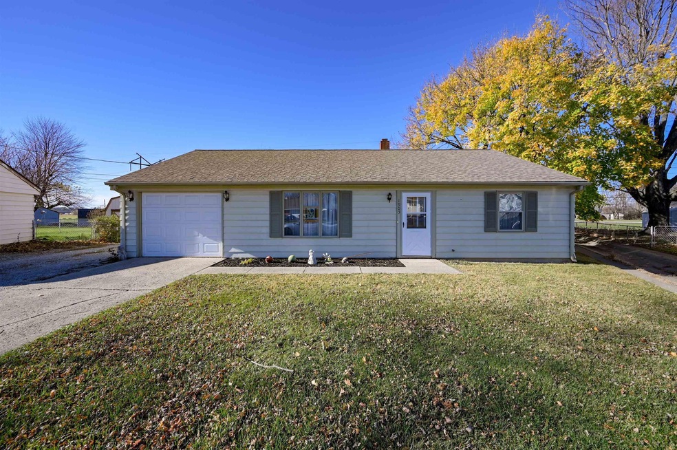 1905 Chartres Ct, Kokomo, IN 46902 - photo 1