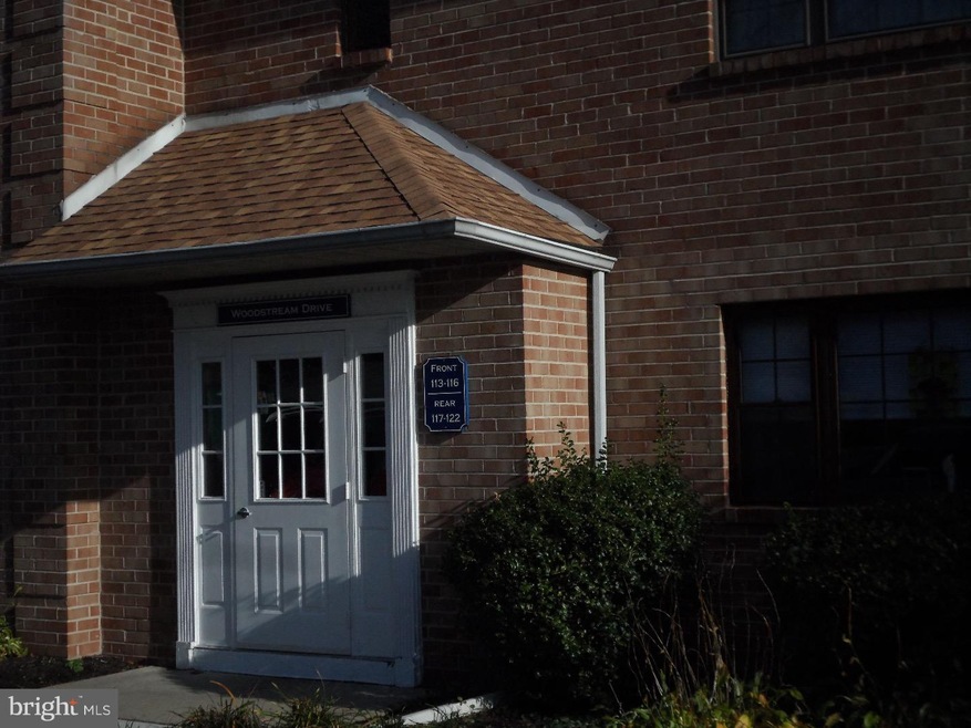 121 Woodstream Dr, Norristown, PA 19403 - photo 1