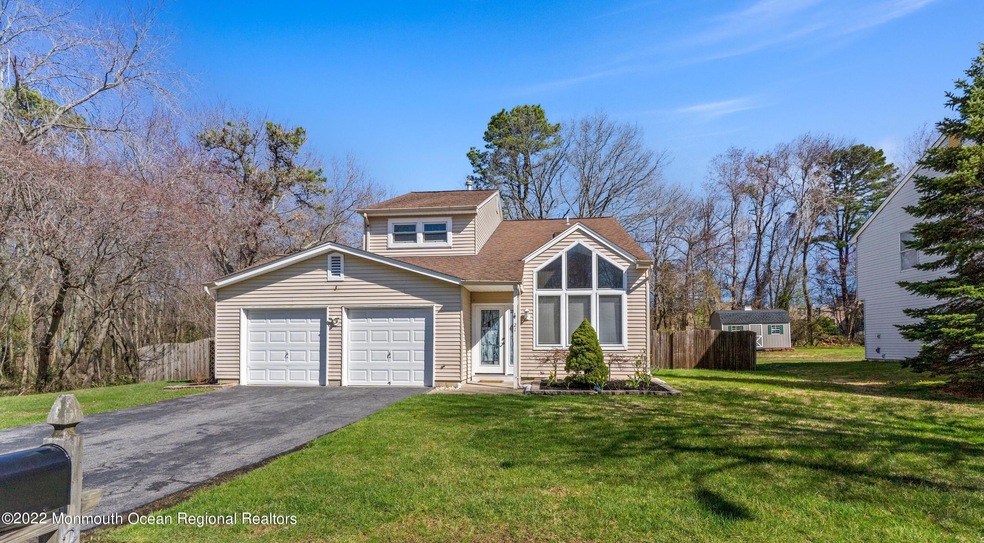 21 Driftwood Dr, Howell, NJ 07731 - photo 1